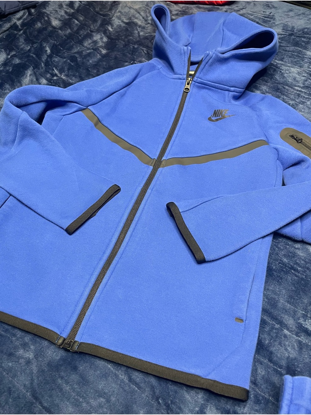 NIKE TECH SET SZ L
